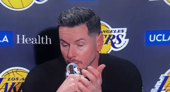 华体会官方网站-雷迪克：里夫斯本场对阵76人将继续受到上场时间限制